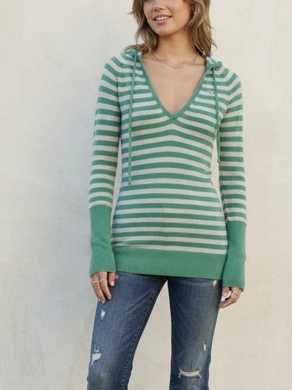 Y2K AE Striped V-Neck Hooded Sweater Long Sleeve Winter Fall Shirt Size Medium